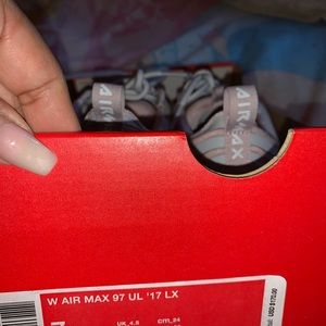 Women’s Air Max ‘97 UL ‘17 LX Size 7